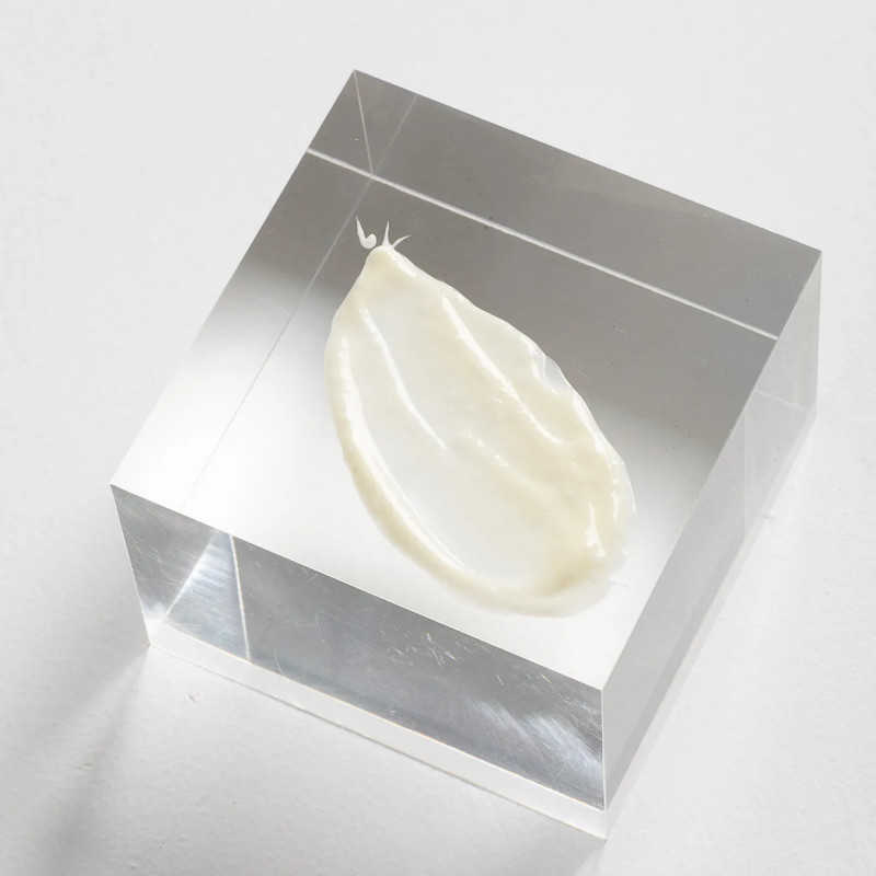 ANTI-PIGMENT  KREM  NAWILŻAJĄCO- UJĘDRNIAJĄCY NA DZIEŃ