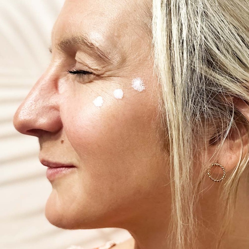 Krem z kocanką i kwasem hialuronowym