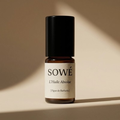 Aplikator roll-on luksusowego serum pod oczy SOWÉ z olejem z opuncji figowej.