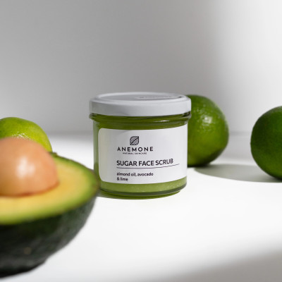 PEELING DO TWARZY Z MASŁEM AWOKADO