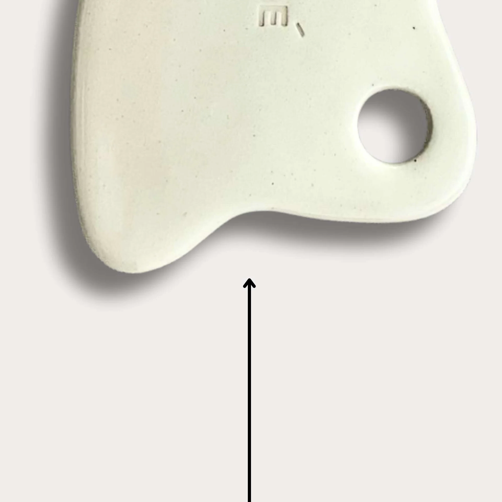 kamień do masażu gua sha - krawędź do podbródka